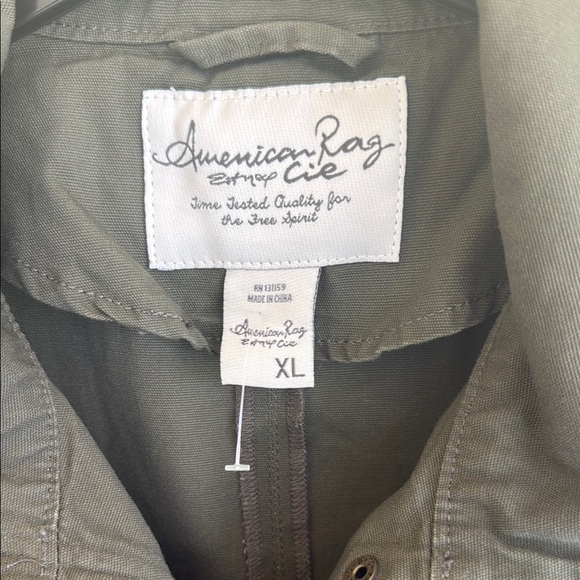 American Rag - Picture 2 of 5